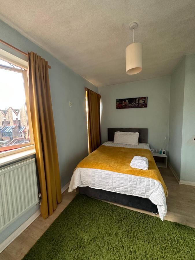 Cozy Private Room For Single Use London Ngoại thất bức ảnh
